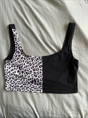 Black & White Leopard Block Crop Tank